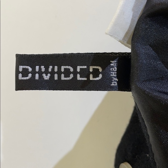 H&M Divided | Black Wool Mini Skirt - Picture 6 of 6